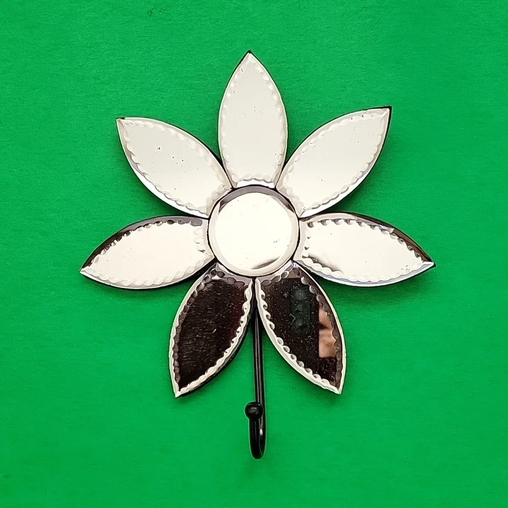Pottery Barn Teen Flower Mirror Hook